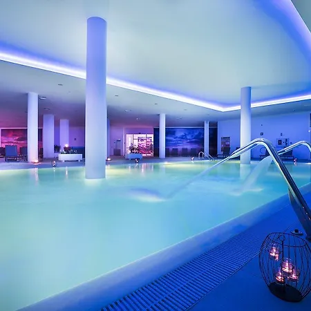 Royal Palm Resort & Spa (Adults Only)-2